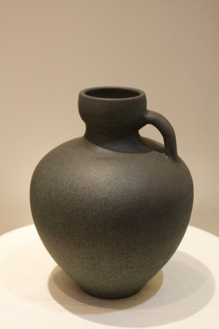 Black Grey Pottery