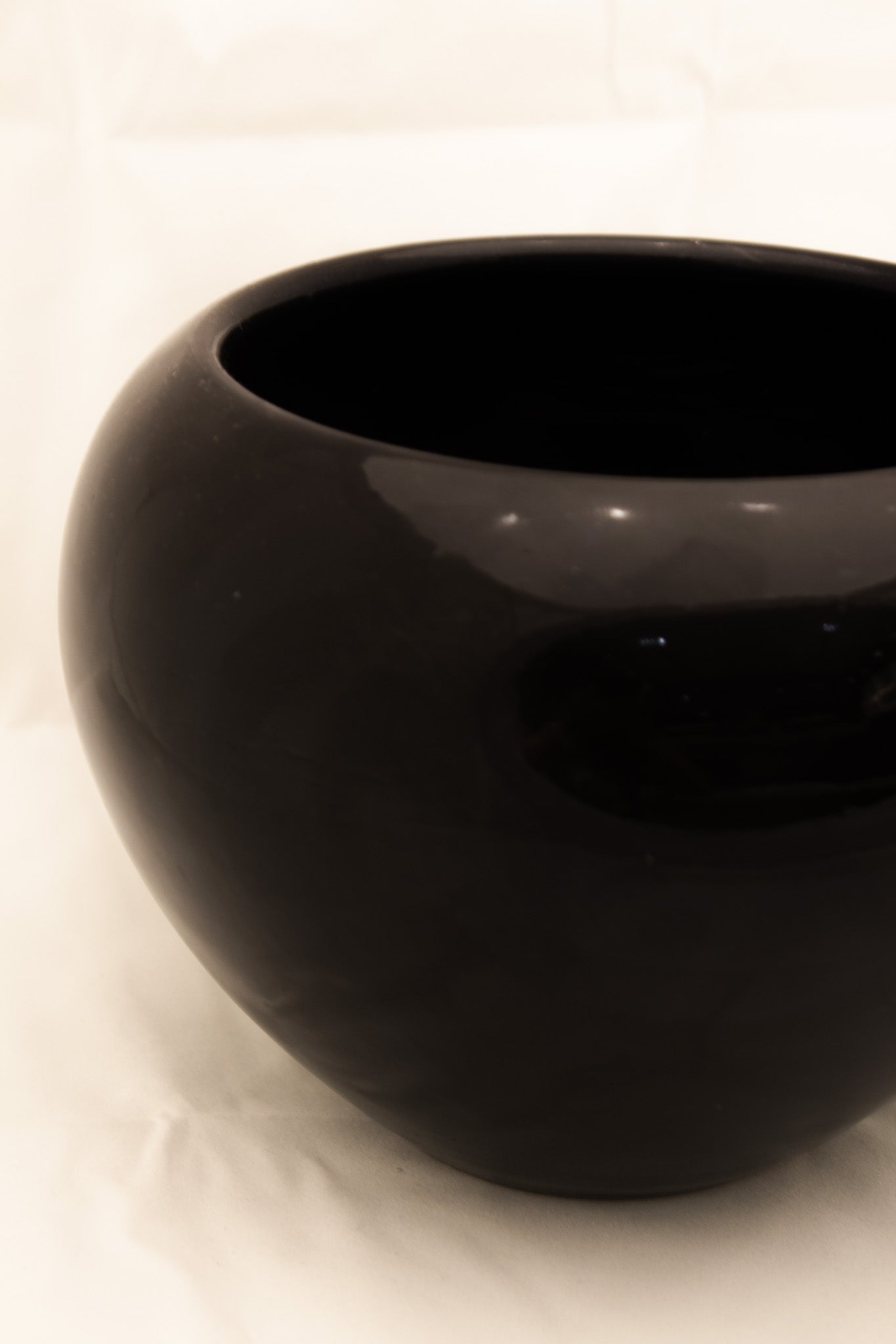 Black Droplet Bowl